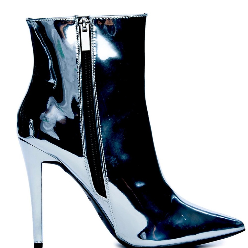 High heel bootie silver brand new in box